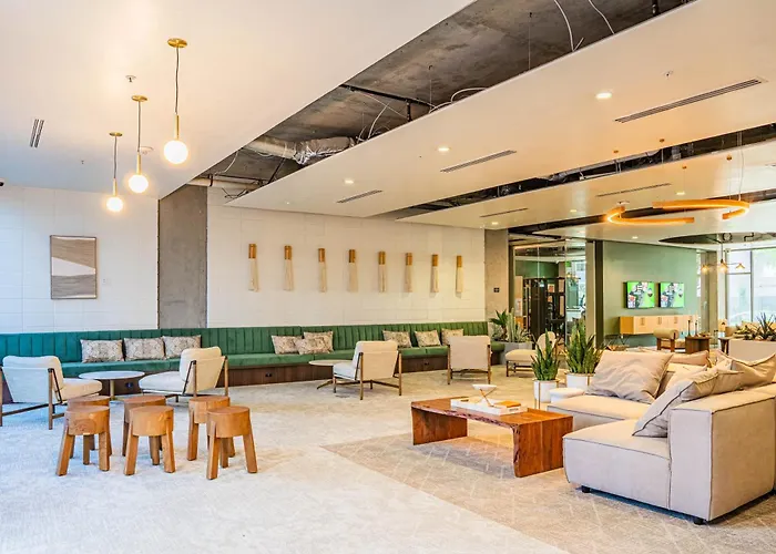 Apartment Urban Oasis In Dt W Pool Gym And Parking Phoenix